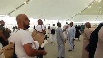 【Video】More than 2 million Muslim pilgrims hurled stones at a giant wall as they participated in symbolically stoning the devil on Tuesday, August 21, which is