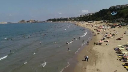 Boğulmalara Rağmen Şile'de Denize Giren Vatandaşlar Havadan Görüntülendi