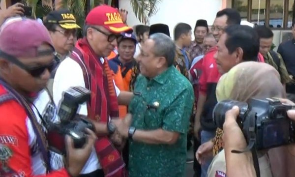 Mensos Pastikan Distribusi Bantuan Korban Gempa