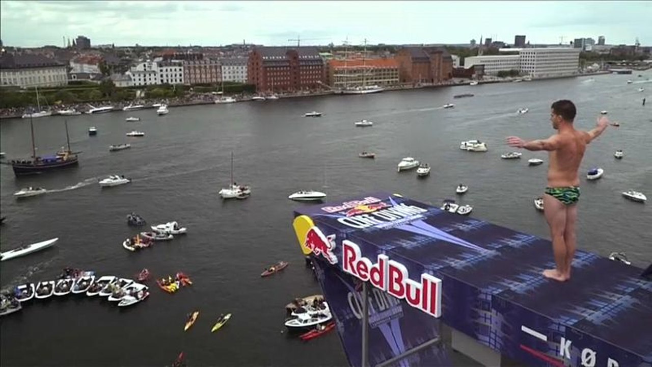 Der schönste Weg vom Opernhausdach ins Hafenbecken