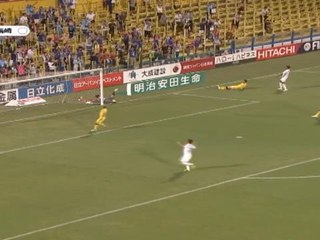 لقطة: الدوري الياباني: سوزوكي يصعق رايسول مانحًا ناغازاكي تقدُّمًا مُبكرًا