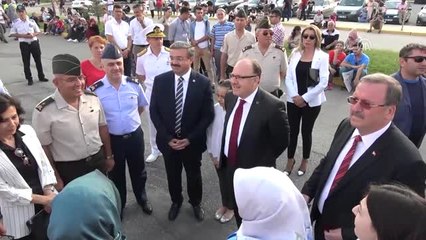 Türk Yıldızları Afyonkarahisar'da Gösteri Yaptı