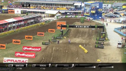Romain Febvre passes Max Anstie - MXGP of Bulgaria 2018