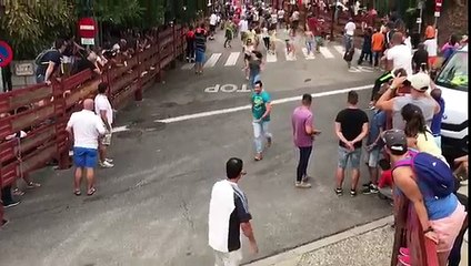 Herido muy grave un joven al ser aplastado en el boloencierro de Mataelpino