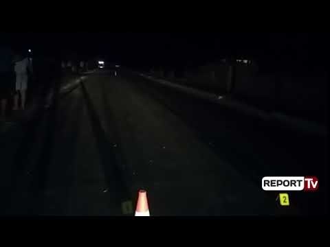 Report Tv-Aksident në Fier, makina me shpejtësi mbi trotuar, përplas për vdekje dy kushërinjtë