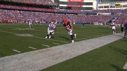 Tyler Kroft gets wide open for 21-yard catch