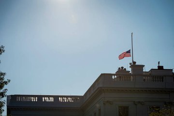 Trump Orders US Flags at Half Staff Until McCain's Interment