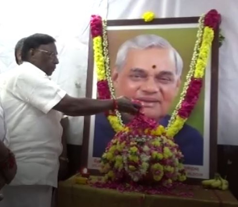 வாஜ்பாய் ஒரு சரித்திரம்.. நாராயணசாமி புகழாரம்…