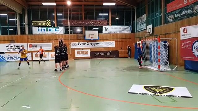 Ce coup franc de Handball pour l'égalisation se bloque dans la lucarne