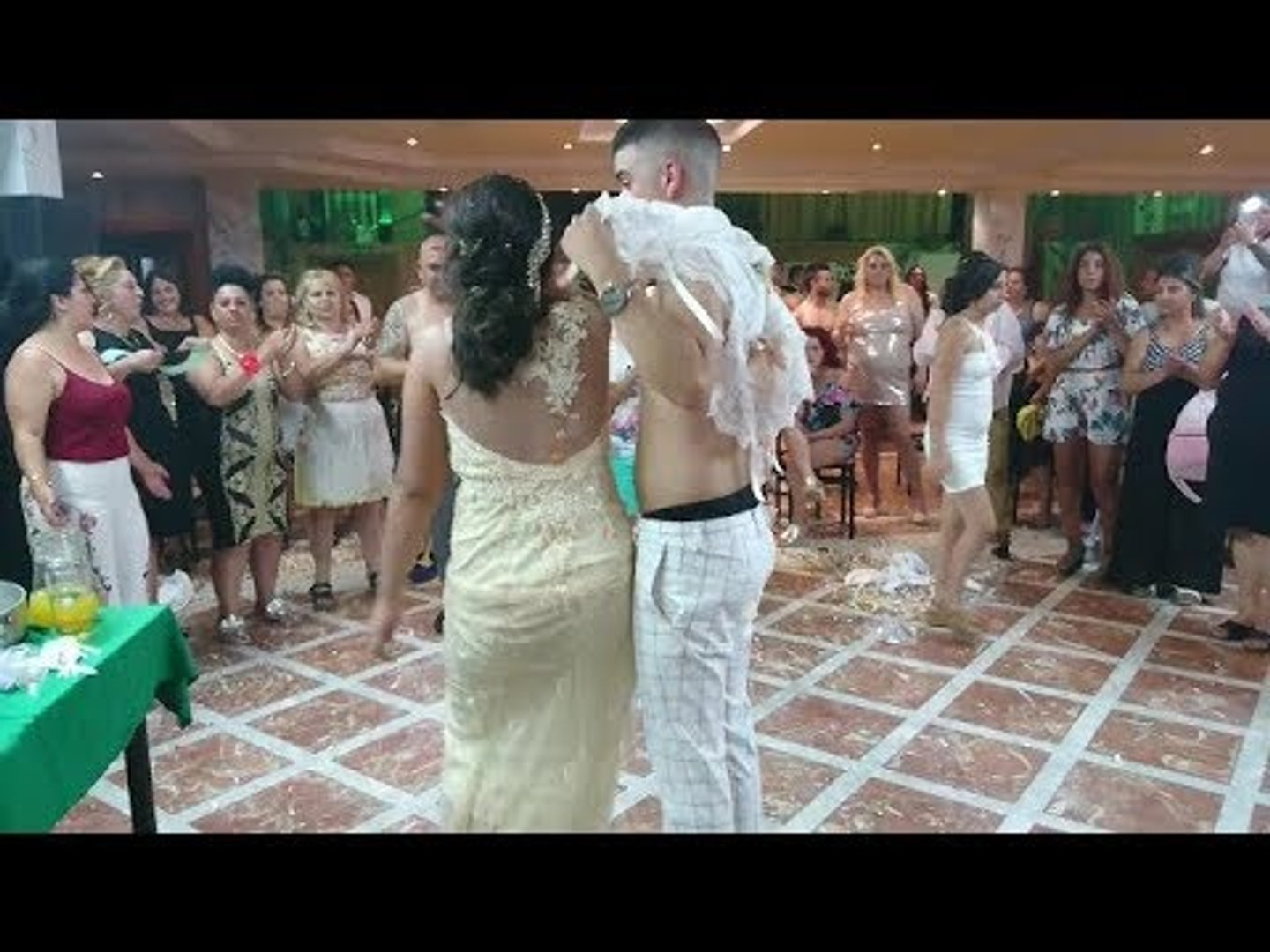 رقص عروسه اشعل العرس ( dance _ Remix HD ) - video Dailymotion