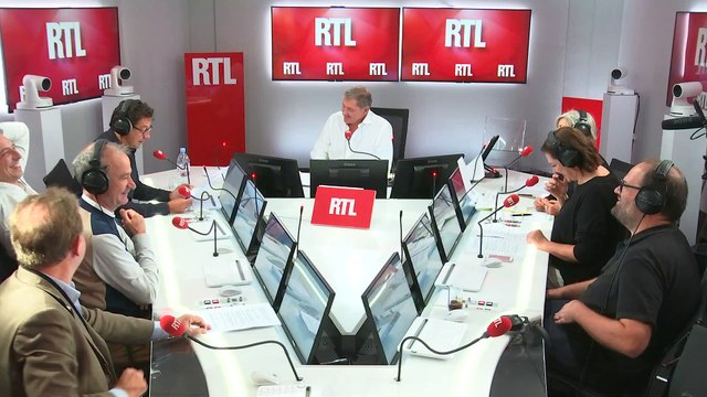 Laurent Gerra imitant Brigitte Macron : Cesse de discuter et enfile ton costume de bain