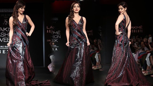 Lakme Fashion Week: Neha Sharma walks the ramp in beautiful Cocktail Gown; Watch Video | FilmiBeat