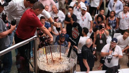 500 litros, el cuba libre más grande del mundo