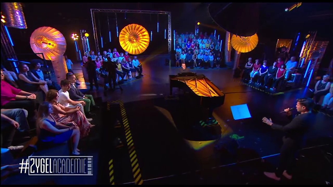 AVANT-PREMIERE: Vincent Niclo  chante "L'Adagio" accompagné au piano par Jean-François Zygel - VIDEO