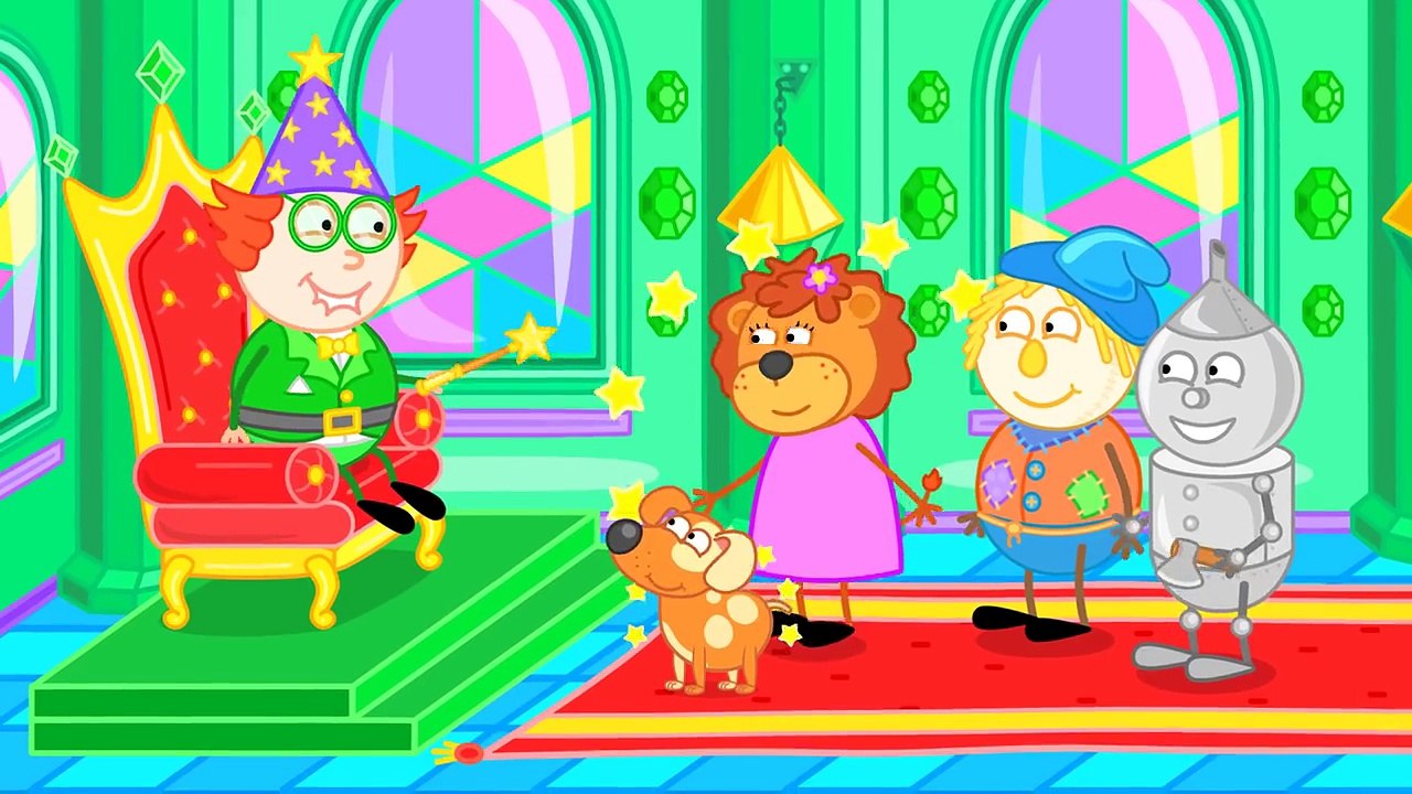 Lion Family Cartoon for Kids Get toys from a Claw crane
