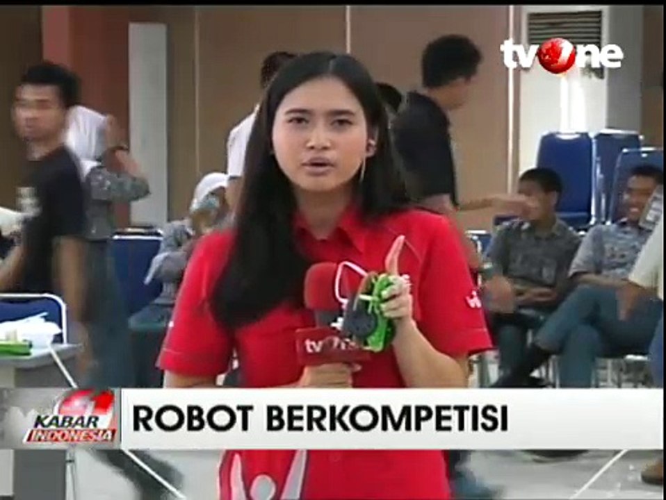 Adu Cepat Robot Ciptaan Pelajar di Makassar