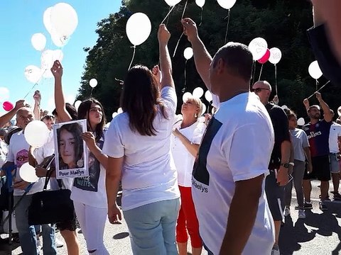 Lâcher de ballons marche blanche Maelys AS
