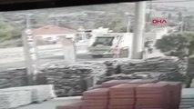 İzmir Üç Kişinin Yaralandığı Kaza Güvenlik Kamerasında