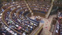 Gobierno y Podemos acuerdan que la senda de déficit se vote solo en el Congreso