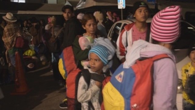 Cientos de venezolanos inician viaje a Perú desde ecuatoriana Tulcán