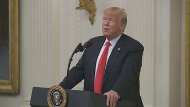 Trump ensalza a los héroes de las agencias de inmigración en EE.UU. ante las críticas