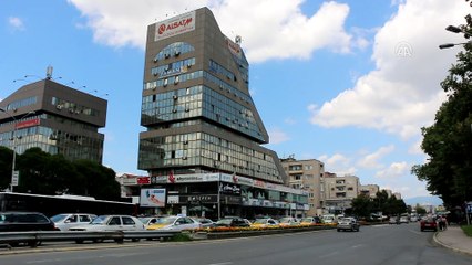 Üsküp'teki 'Zaman' tabelaları indirildi - MAKEDONYA