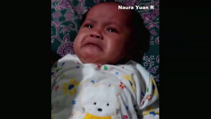 Funny - Lucu Sekali - Baby Imut Minta Makan - Naura Yuan - Maem