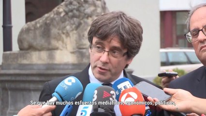Puigdemont dice que algunos partidos están "flirteando" con la violencia