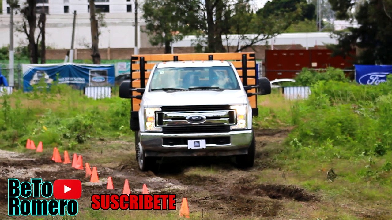 PODER EXTREMO CAMIONES FORD F-350, F-450, F-550 ¿Que es mejor Diesel o Gasolina? BTR