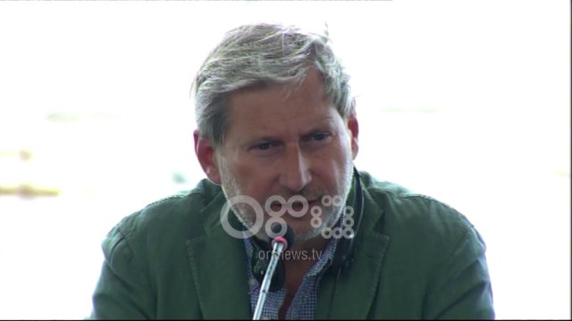 Ora News - Kosovë-Serbi, Hahn: Çdo marrëveshje s'duhet të ndikojë në stabilitetin e rajonit