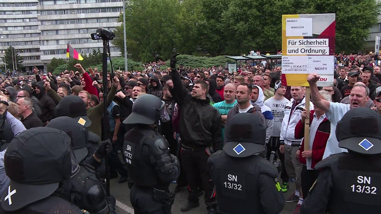 Chemnitz: Zusammenstöße linker und rechter Demonstranten