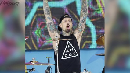 Kourtney Kardashian MOVING ON With TRAVIS BARKER!?