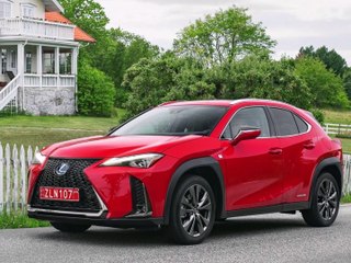 Lexus UX (2019)