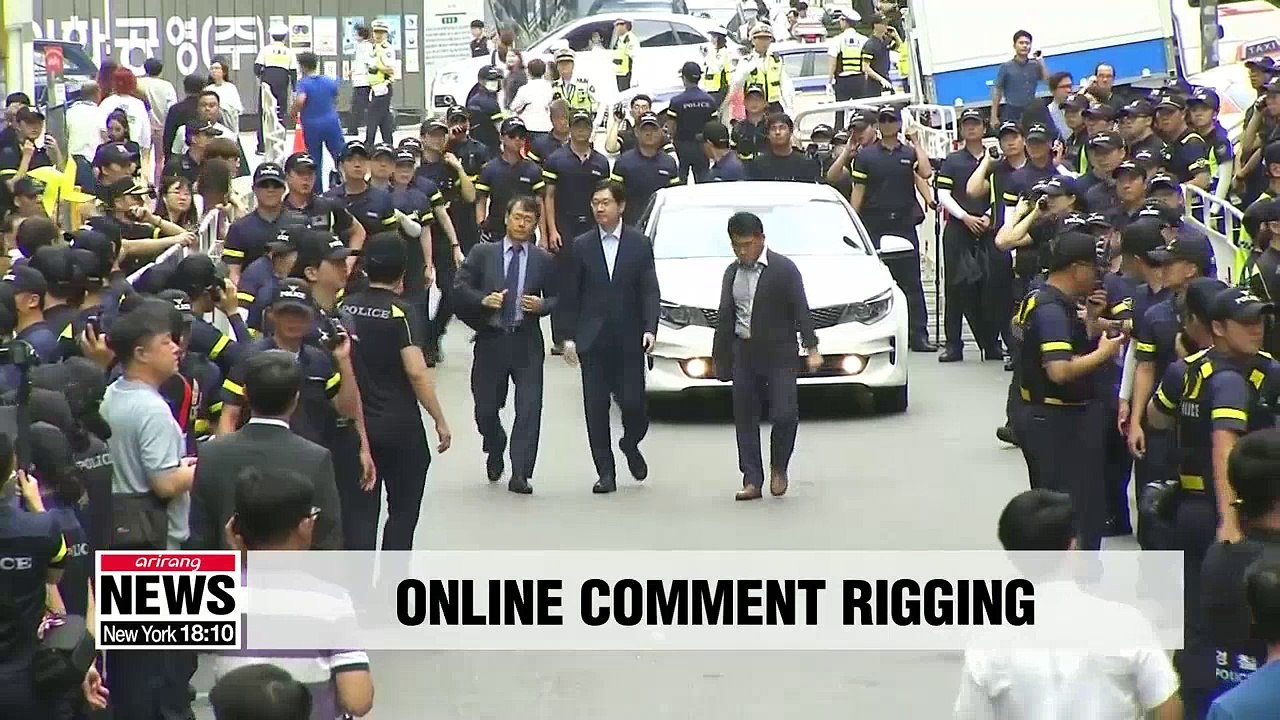 Special counsel: Liberal governor "colluded with blogger to manipulate online political comments"