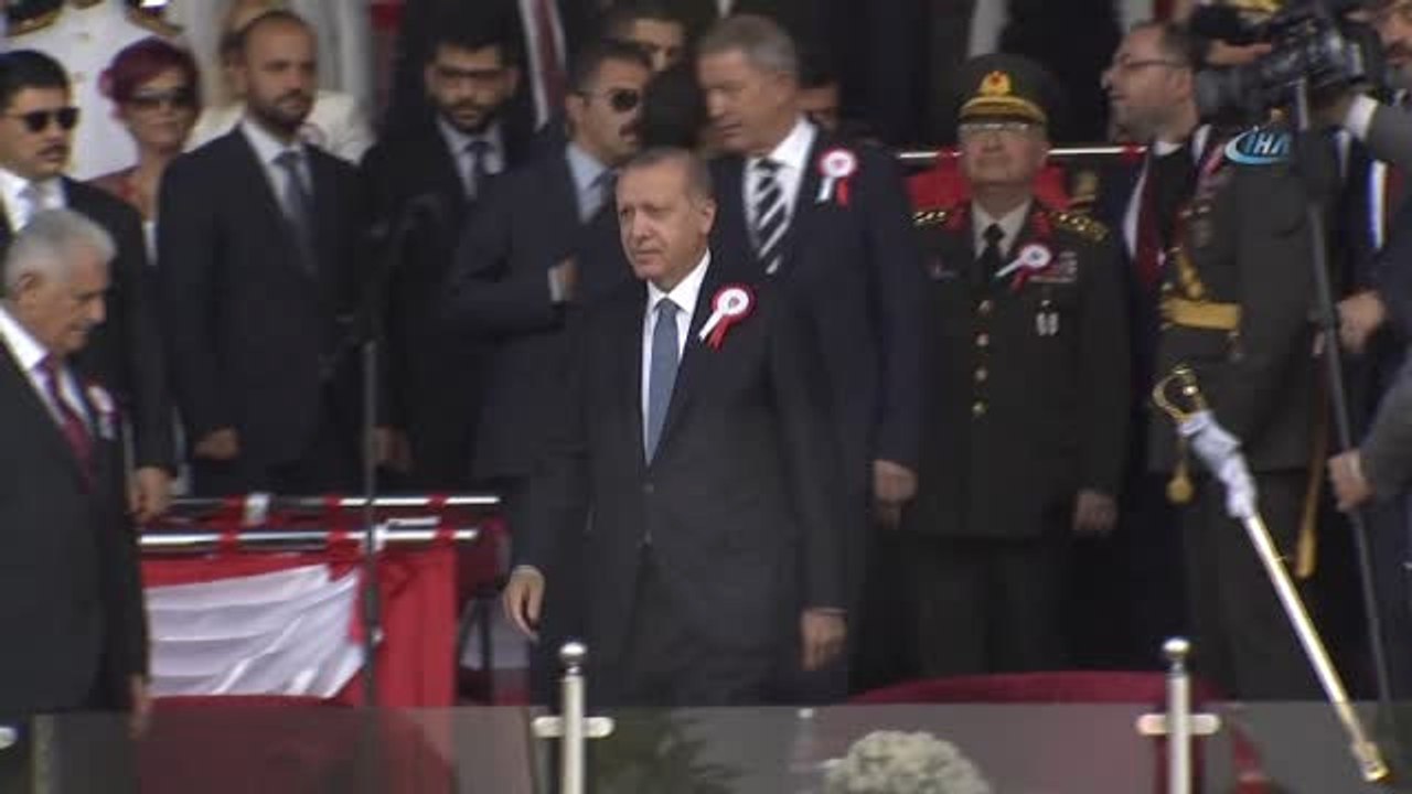 Cumhurbaşkanı Erdoğan: "Ne Yaparlarsa Yapsınlar, Büyük ve Güçlü Türkiye'nin Önünde Duramayacaklar"