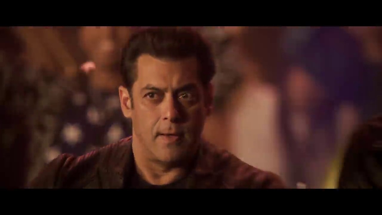 Rafta Rafta Dekho Aankh Meri Medley feat. Salman Khan, Sonakshi Sinha   Yamla Pagla Deewana Phir Se fun-online