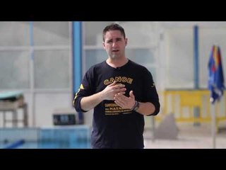 El ejercicio para nadar más rápido sin desperdiciar energía