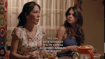 ¡John besa a Yolanda! | La Piloto 2 -