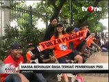 Ribuan Massa Jakmania Gelar Aksi Demo di Istana Merdeka