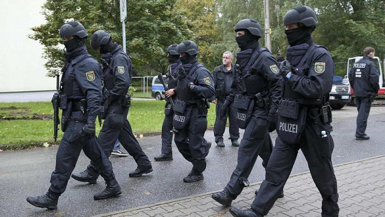 Rechtsextreme Randale nach tödlicher Messerstecherei in Chemnitz