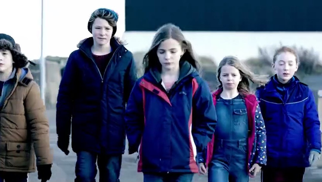 Clique S01E03