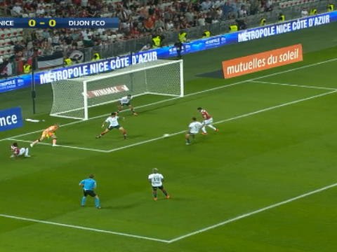 لقطة: الدوري الفرنسي: ليس ميلو يُهدر فرصة محقّقة بغرابة أمام مرمى ديجون