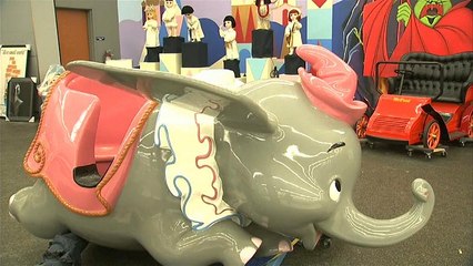 483 ألف دولار سعر الفيل الطائر دامبو بمزاد في ديزني لاند