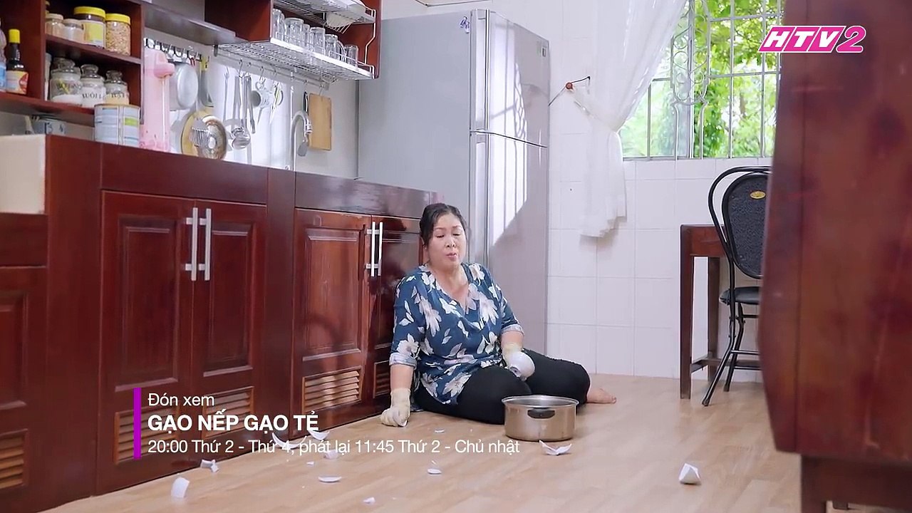 Gạo nếp gạo tẻ tập 49: Bà Mai ÒA KHÓC VÔ VỌNG vì suốt ngày SẤP MẶT lo chuyện nội trợ