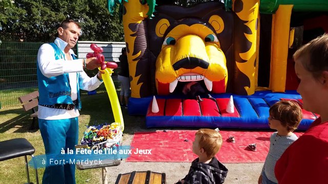 A la Fête de l'Ile aux Jeux à Fort-Mardyck