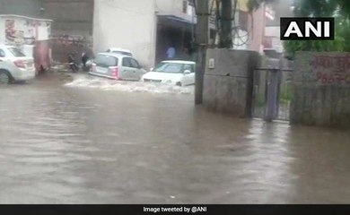 ഡ​ല്‍​ഹി-​ജ​യ്പു​ര്‍-​മും​ബൈ ദേ​ശീ​യ​പാ​ത​യി​ല്‍  വെ​ള്ളം ക​യ​റി |