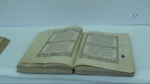 6 Milyon TL'lik Tarihi Eser Operasyonunda Altın Yıldız İşlemeli El Yazması Kuran-ı Kerim Ele...