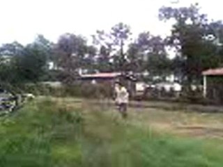 Mathieu Avec un vélo carotté au bahut