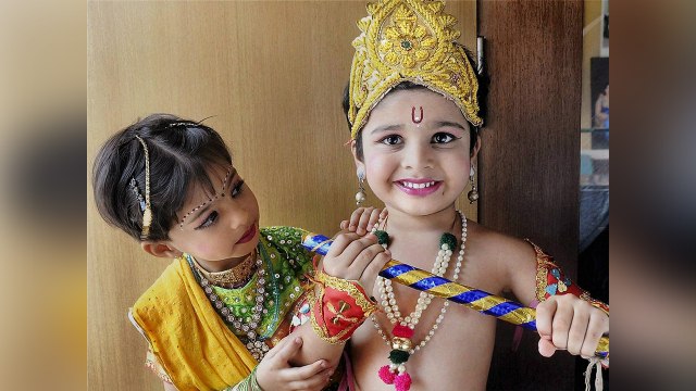 Krishna Janmashtami: जानें जन्माष्टमी की सही तिथि और पूजा का शुभ मुहूर्त | Boldsky