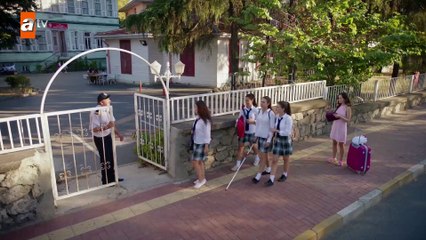 Kızlara yeni arkadaş! - Kırgın Çiçekler 52.Bölüm